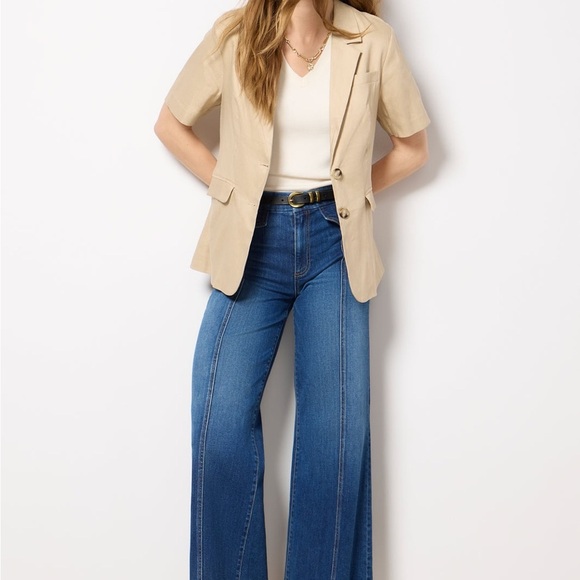 Evereve Grayson Short Sleeve Blazer - Picture 7 of 10